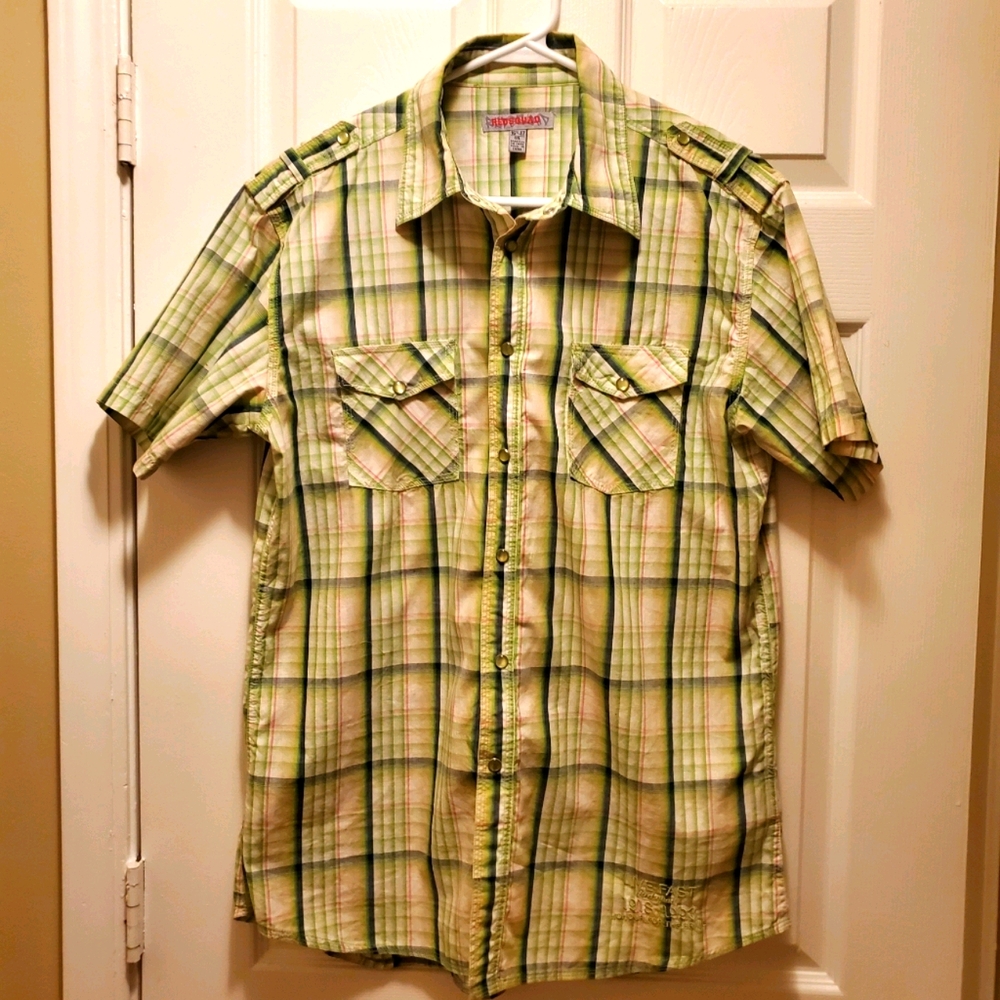 Mens Casual Plaid Button Down Shirt.